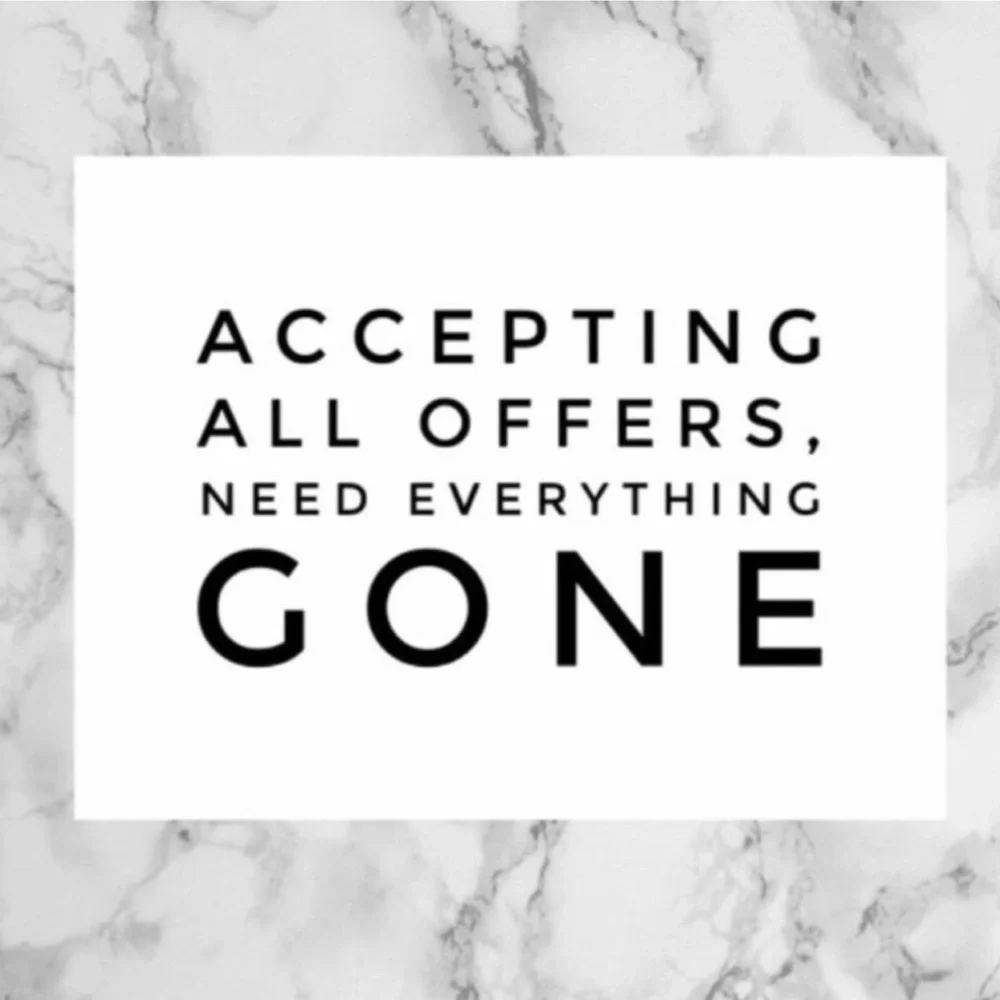 ❤️ Everything gone - Picture 1 of 3